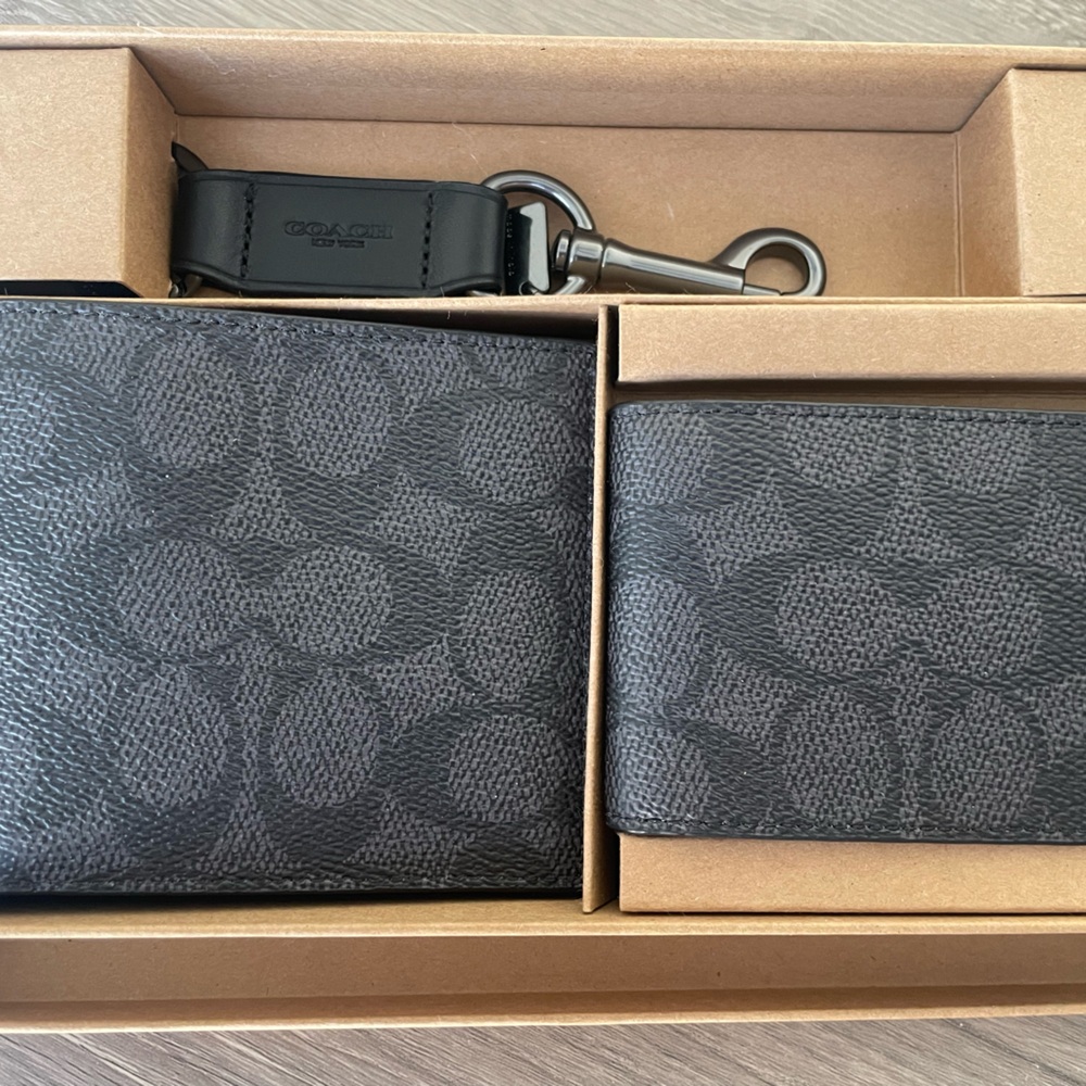 BEST DEAL!  Coach men’s 3-in-1 wallet box set.